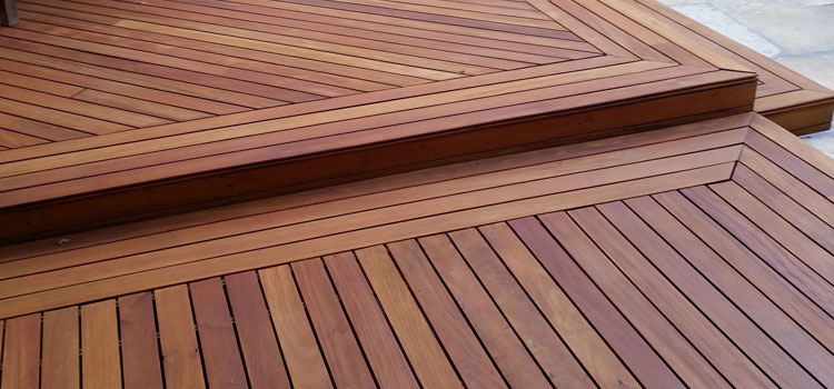 Redwood Decking Material in Canyon Country, CA