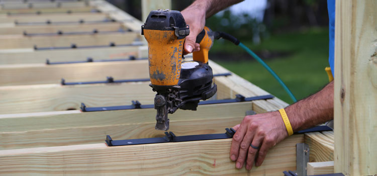 Trex Deck Builders in Canyon Country,CA