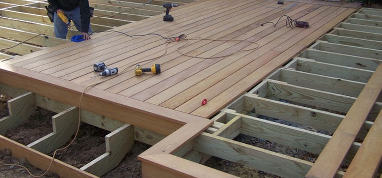 Wood Deck Builders in Canyon Country, CA